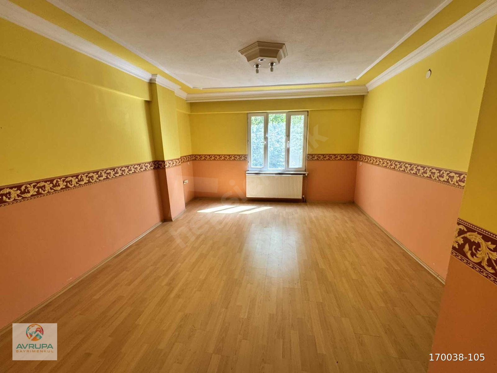 ESKİ SALI PAZARI CİVARI SATILIK 3+1 DAİRE