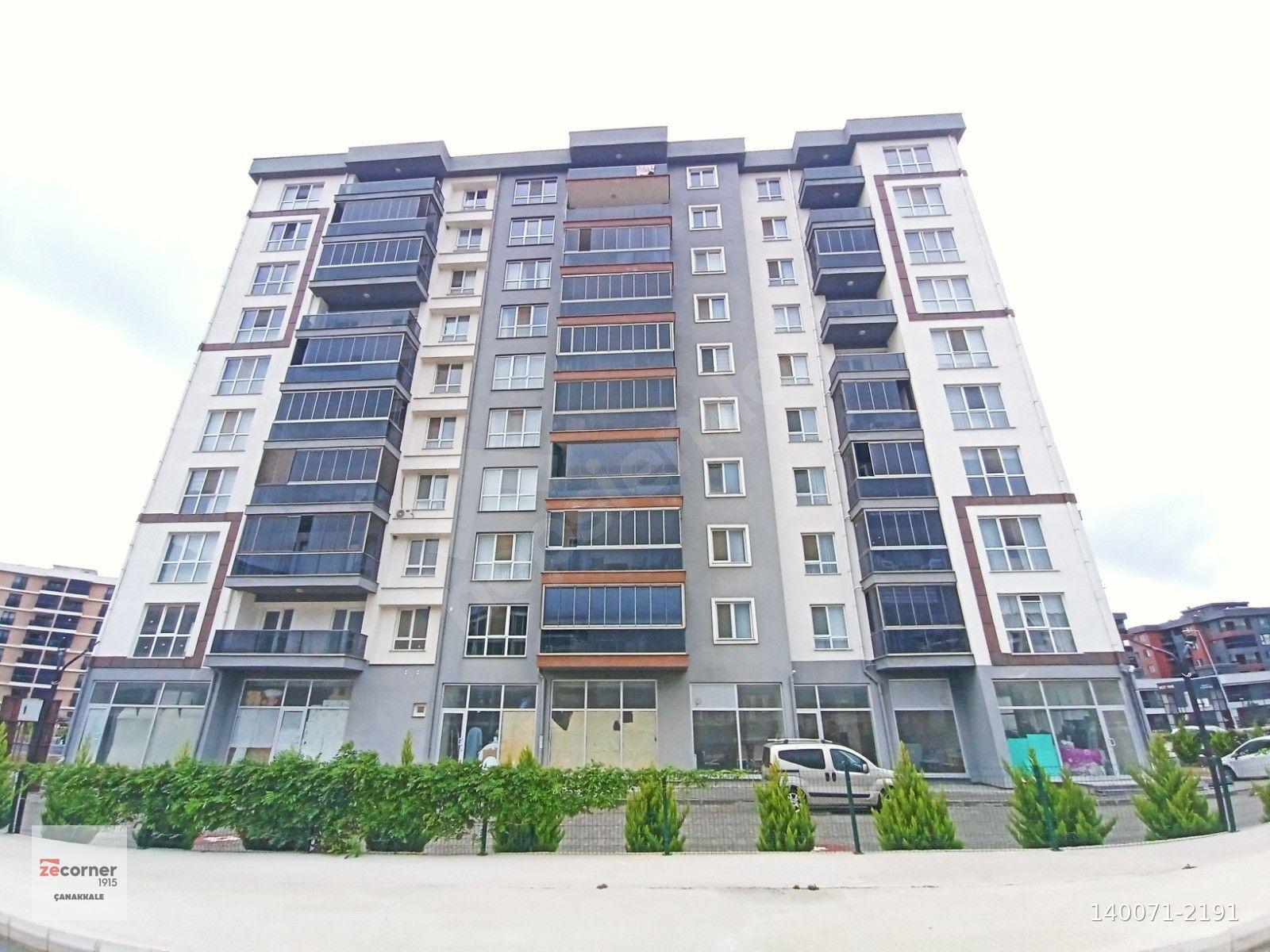 ÇANAKKALE KARACÖREN SİTE İÇİNDE GENİŞ 100 M2 ARAKAT SATILIK 2+1