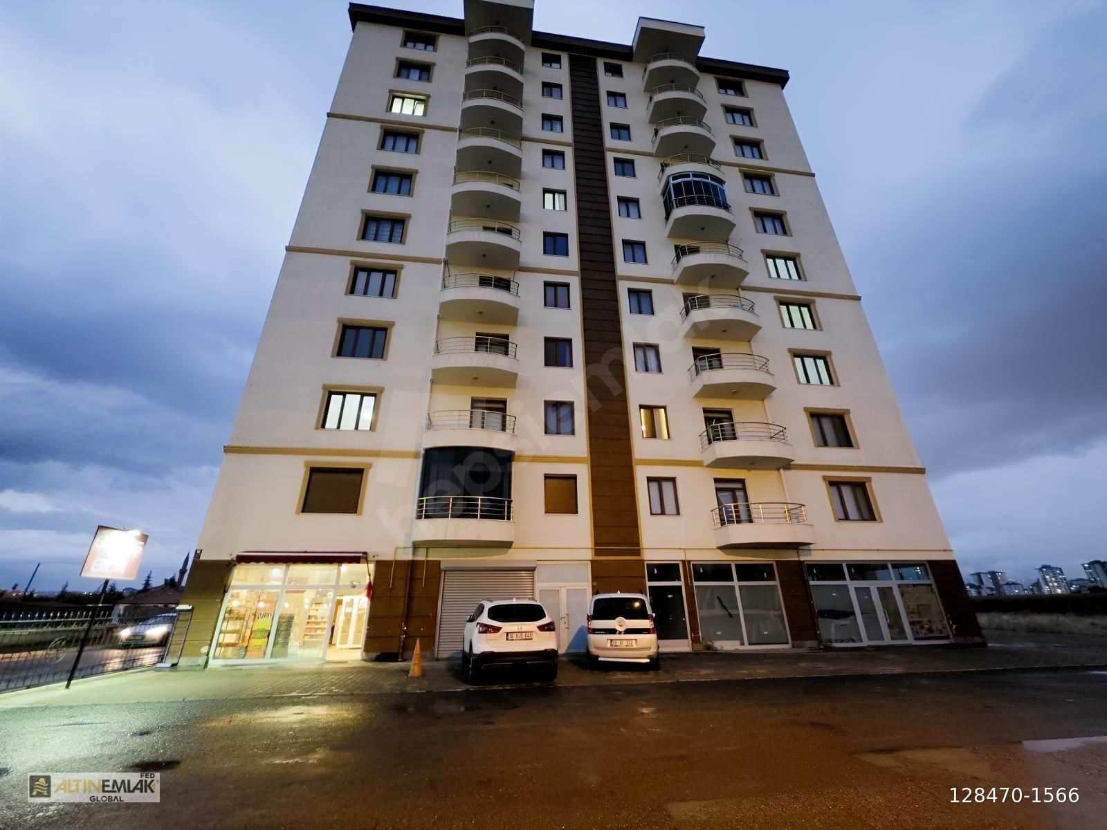 KOCASİNAN SARAYBOSNA MAHALLESİNDE HOBİ BAHÇELİ SATILIK DAİRE