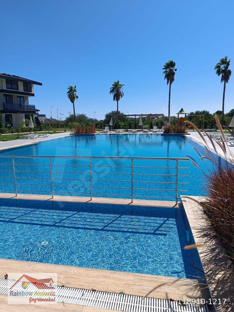 KUMKÖY DE SİTE İÇİ KISMI DENİZ MANZARALI SATILIK 3+1 DAİRE