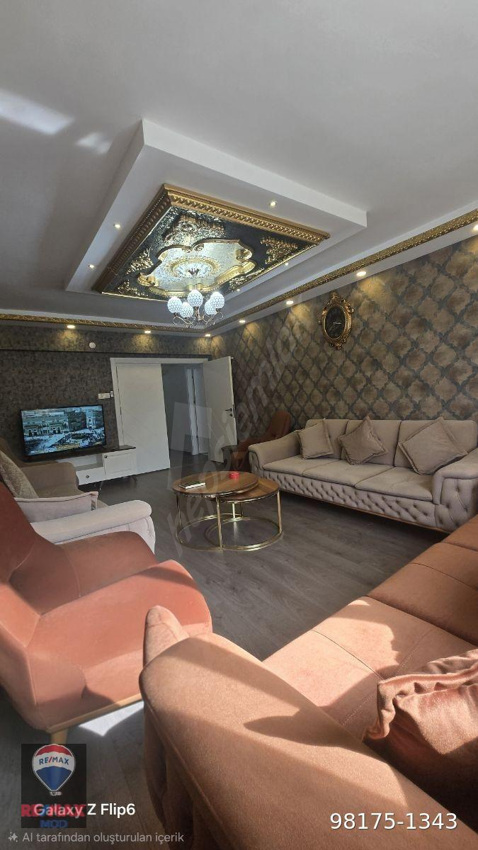 REMAX MOD'DAN YENİBAĞLAR DA SİTE İÇİ SATILIK 3+1 DAİRE