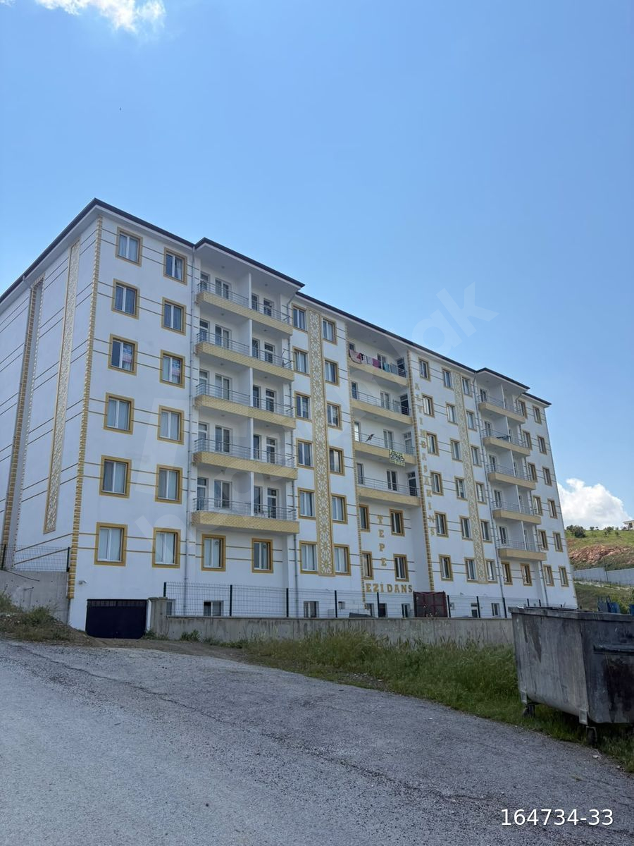 TÜRKER EMLAK'TAN ARAÇ MUAYENE ÜZERİ SATILIK 2+1 DAİRE