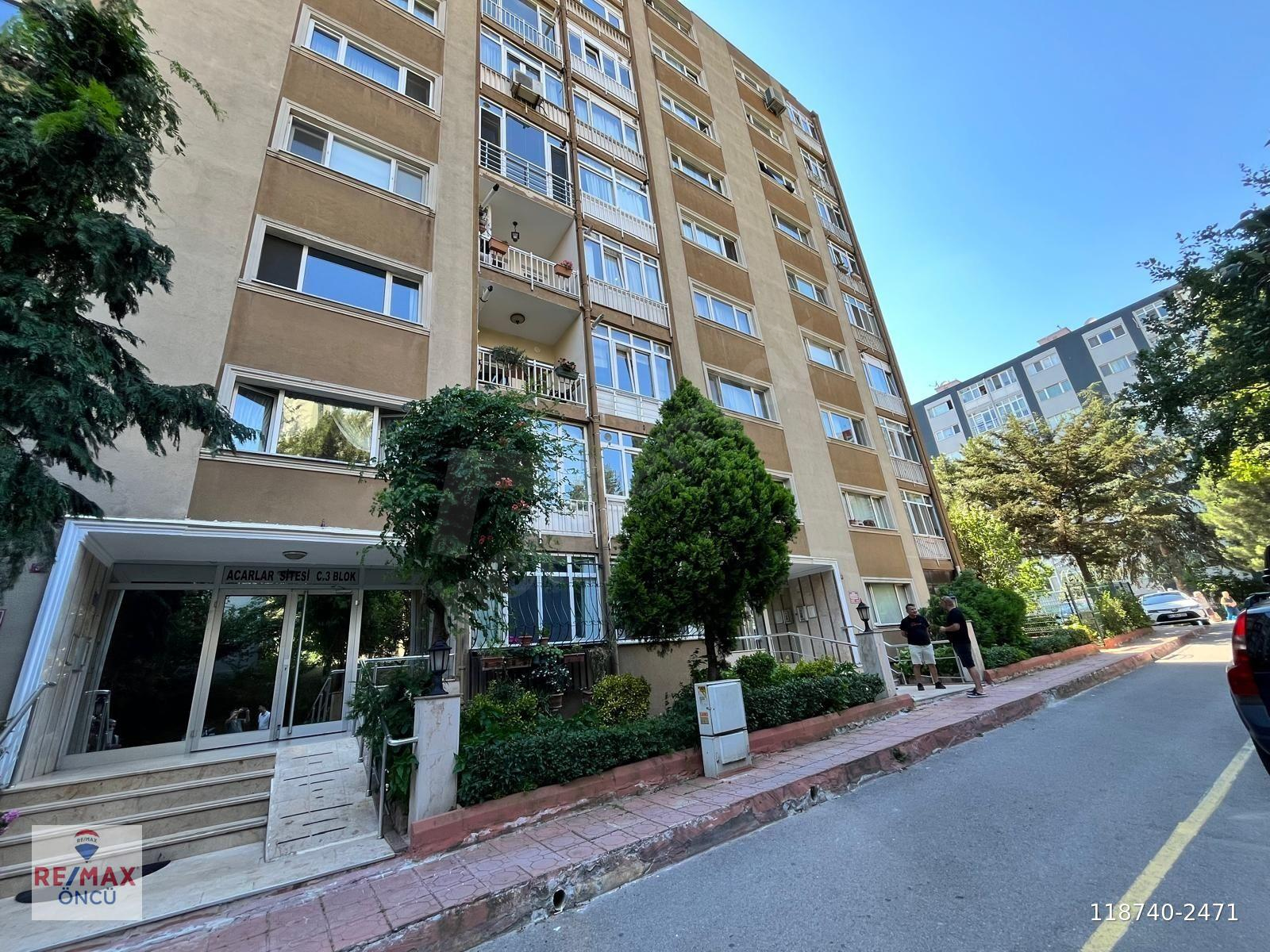Ataşehir Acarlar Sitesi Metro Yanı 3+1 Balkonlu Arsa Payı 100m2