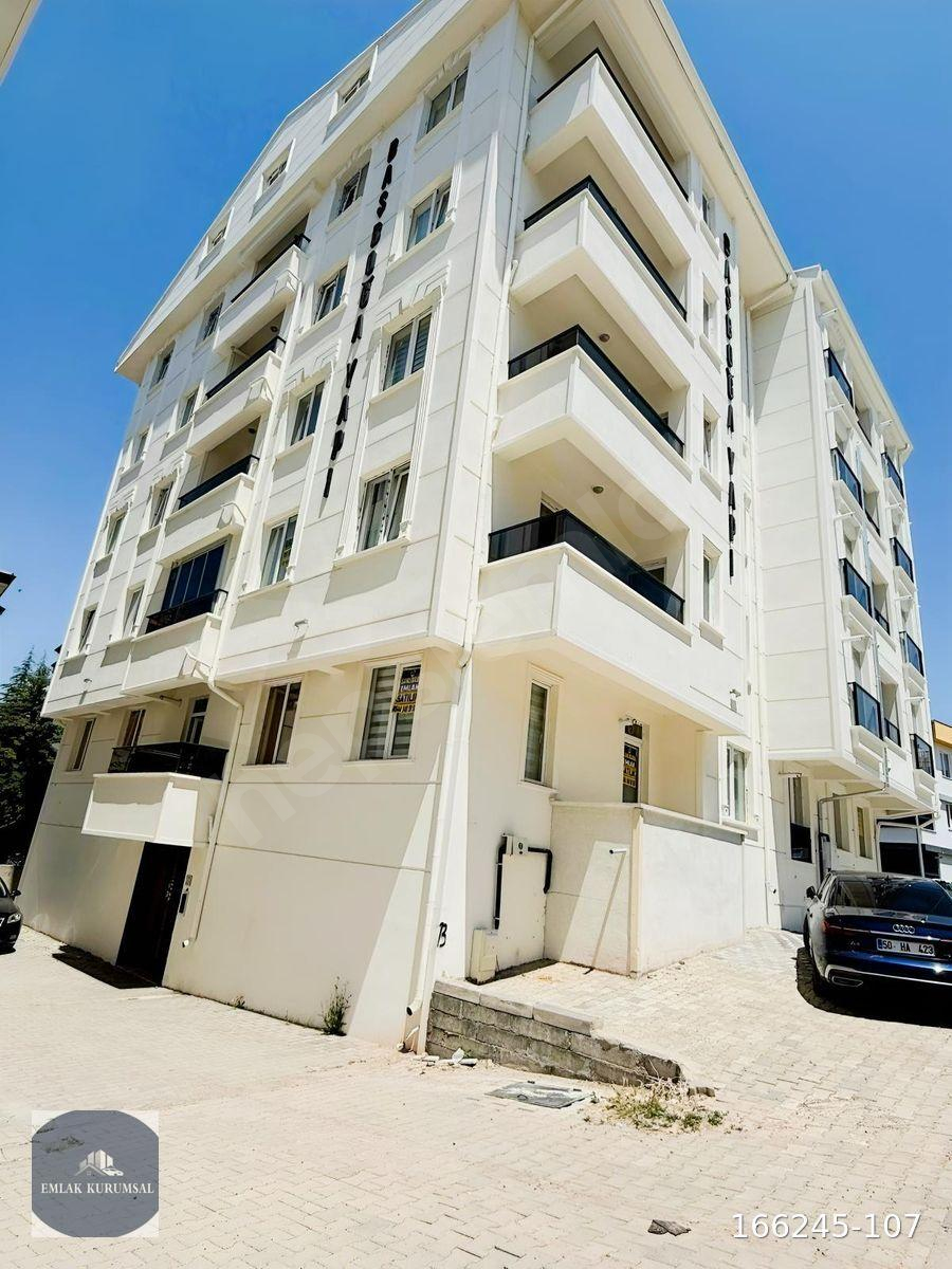 EMLAK KURUMSALDAN LÜX EŞYALI 1+1 ARA KAT DAİRE