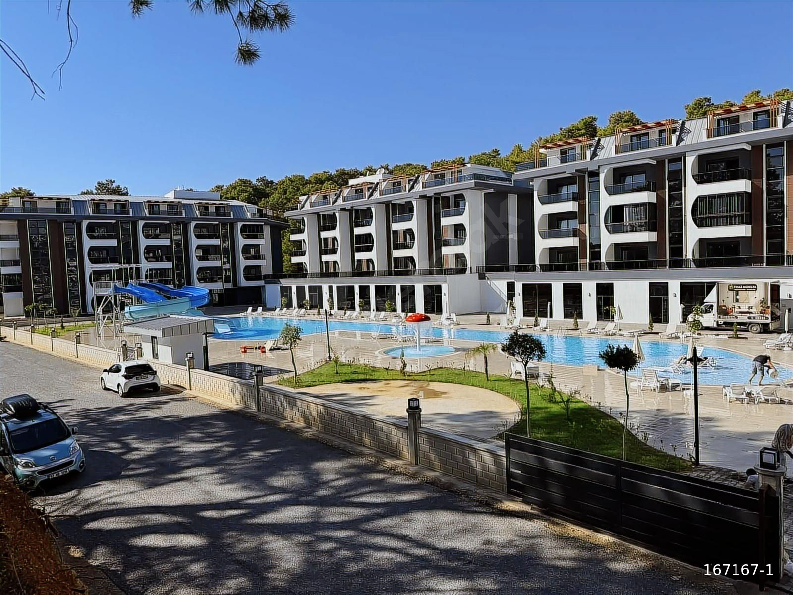 ULTRA LÜKS SİTEDE 2+1 GENİŞ TERASLI DAİRE