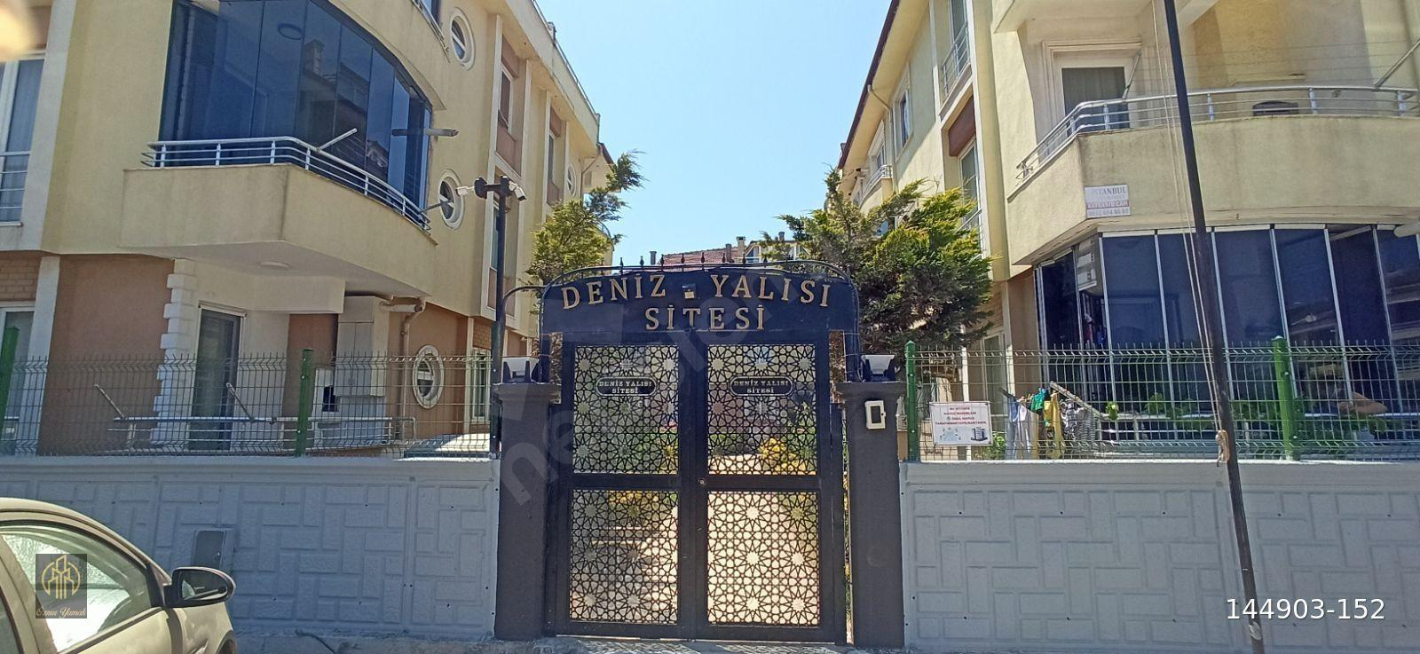 HAVUZLU SİTEDE DENİZE 100 MT YÜRÜME MESAFESİNDE KİRALIK 1+1