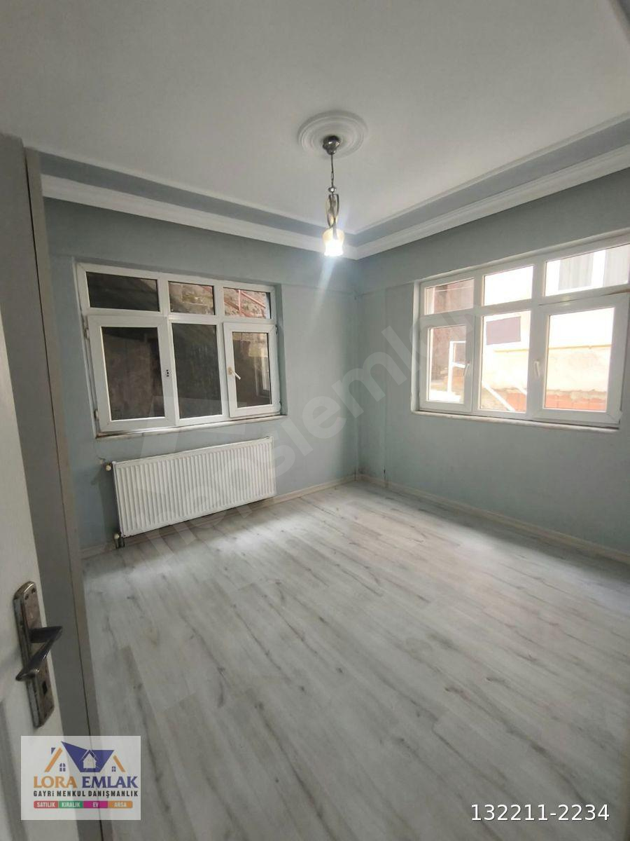 ELMATEPE MAH 2+1 GENİŞ METREKAREDE KULLANIŞLI FIRSAT B.KATI !