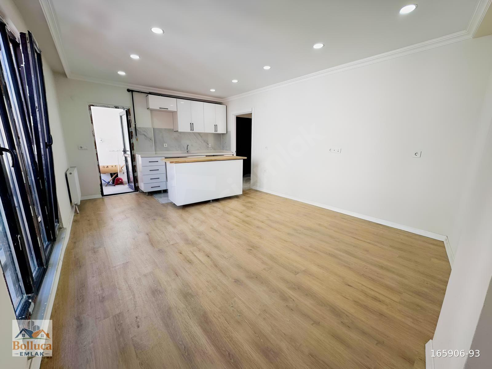 MAVİGÖL MH SATILIK 1+1 BALKONLU ARAKAT DAİRE