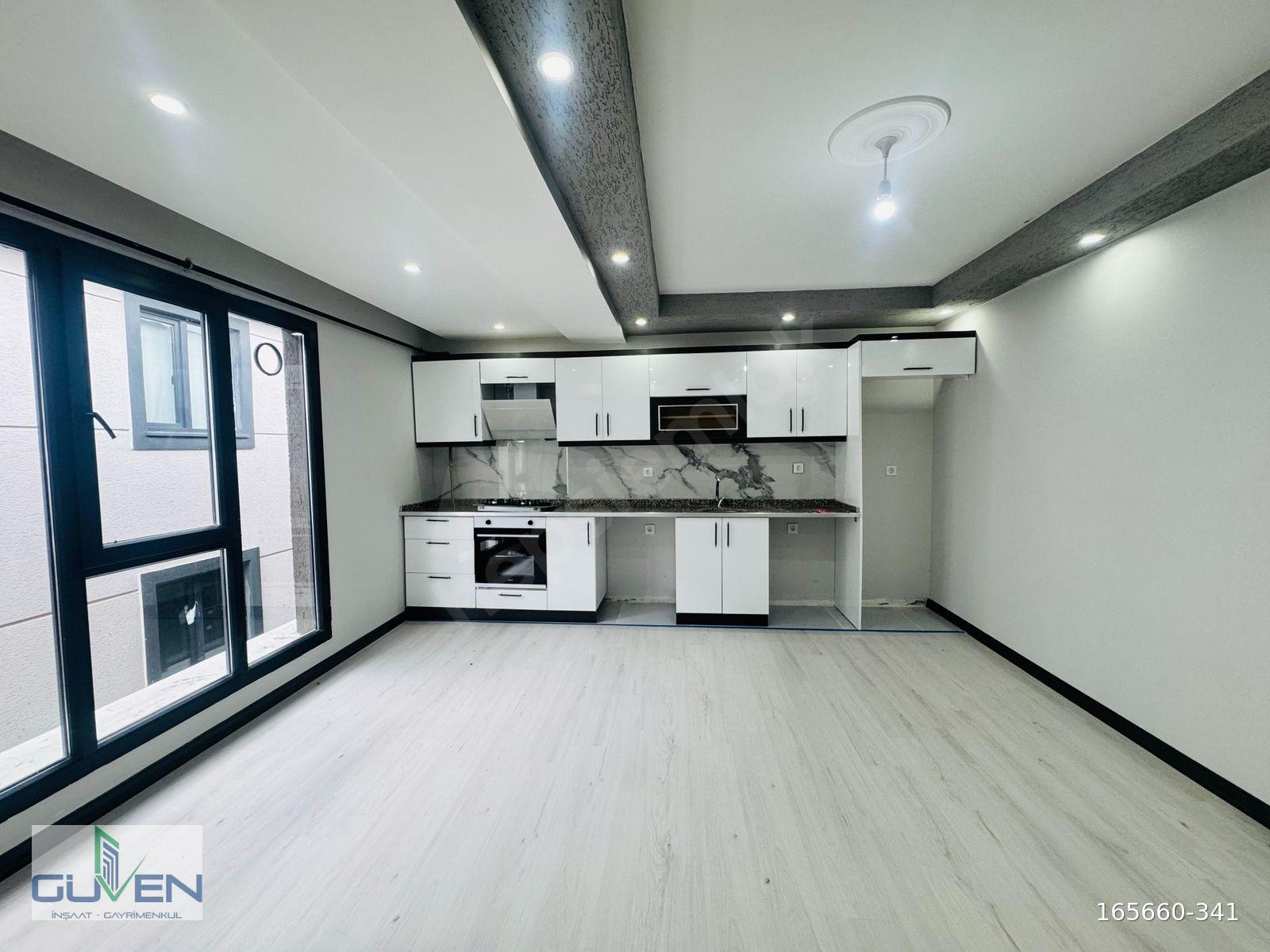 GÜVEN'DEN KAPAKLIDA HASTANEYE YAKIN BALKONLU KİRALIK 1+1 DAİRE