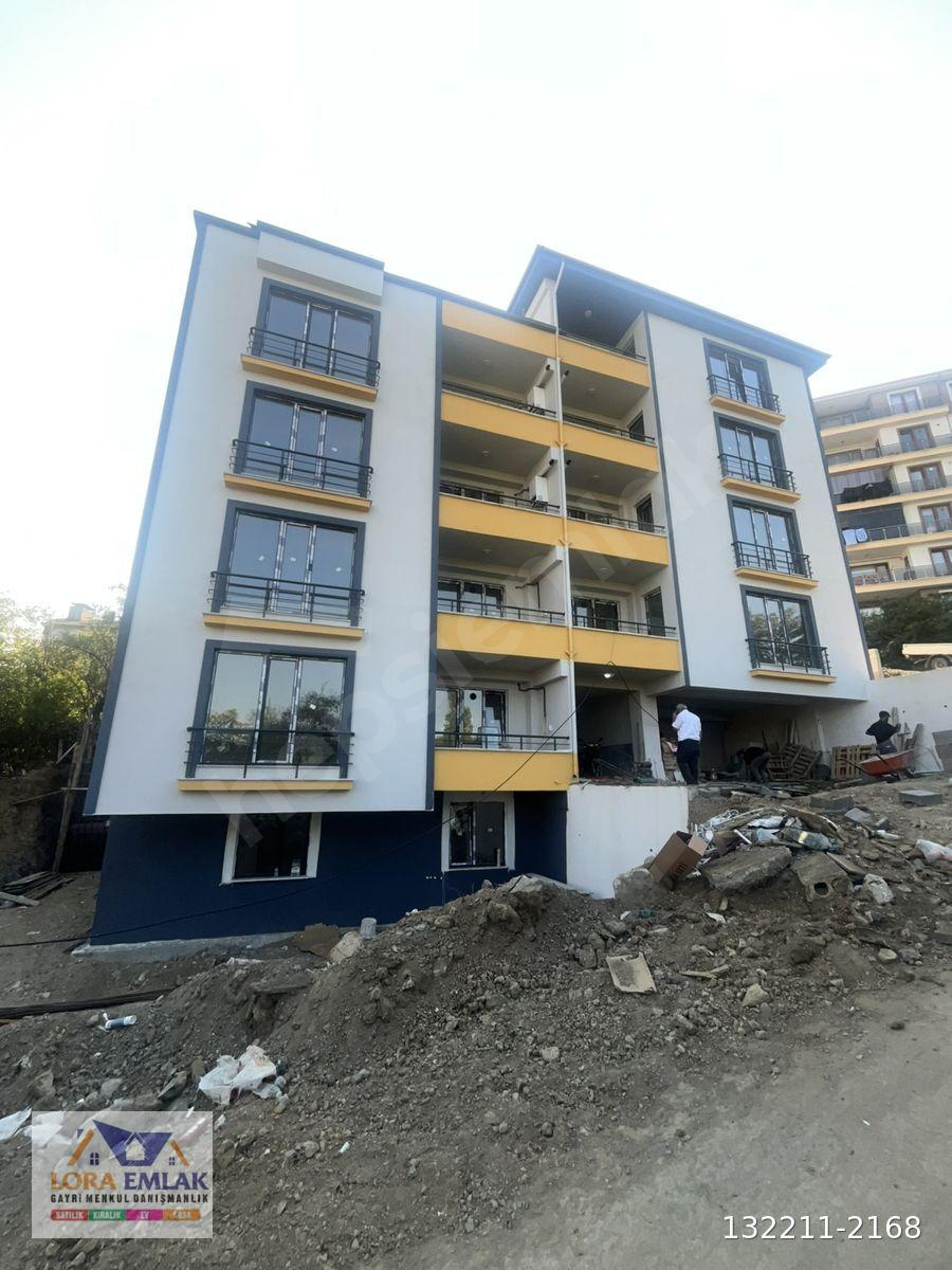 KDZ EREĞLİ SARIKOKMAZ MAHALLESİ CARREFOUR VE ESKİ DİŞ HASTANESİNE YAKIN SATILIK 2+1