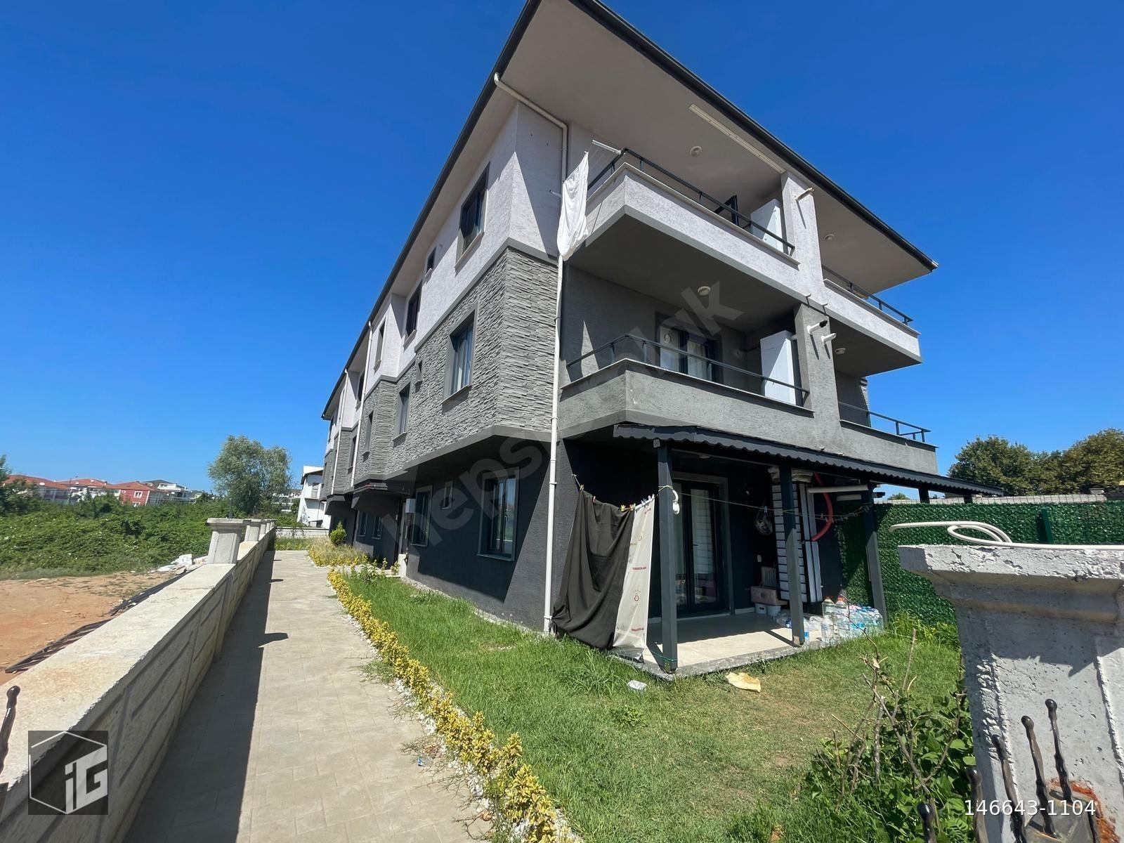 KARASU'DA DENİZE YÜRÜME MESAFESİNDE 2+1 MUTFAK AYRI DAİRE FIRSATI!!!
