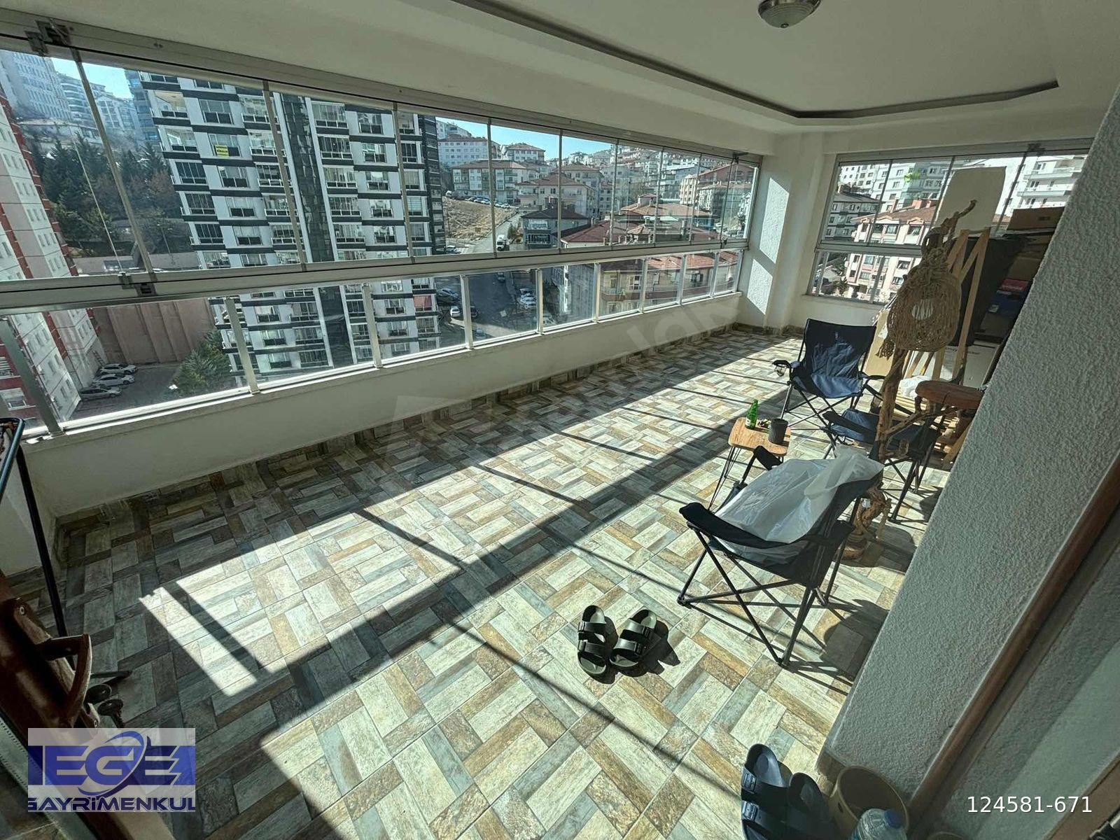 GÜNEY DOĞU CEPHE CADDE CEPHELİ 7.KAT KONUMUNDA GENİŞ 3+1 DAİRE