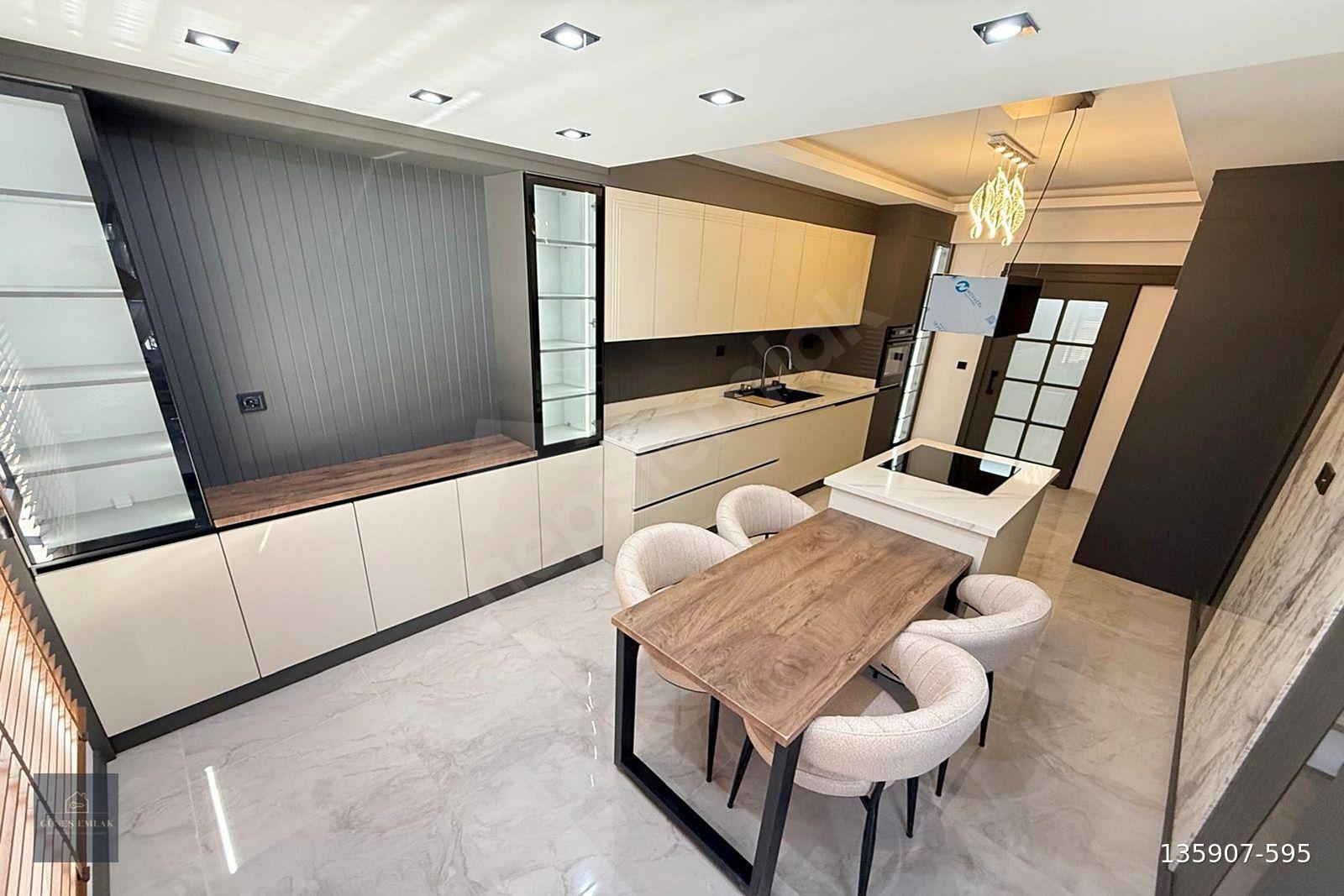GÜNEŞ EMLAK*MERKEZİ KONUMDA ULTRA LÜKS KATTA 4+1 SATILIK DAİRE