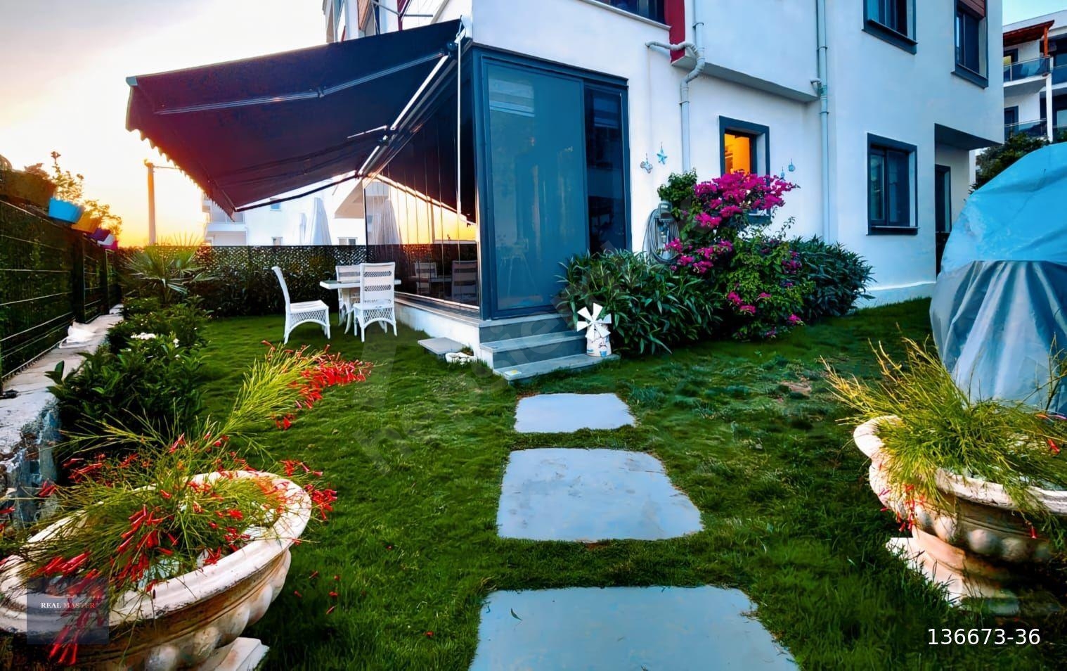 BODRUM MUMCULAR'DA MODERN SATILIK 2+1 BAHÇE KATI DAİRE
