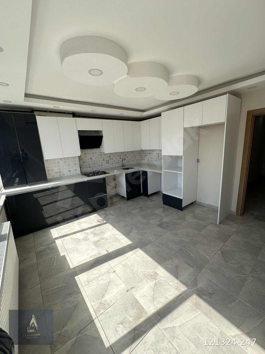 Arnavutköy İstiklal Mahallesin'de Satılık 110 m2 2+1 Daire