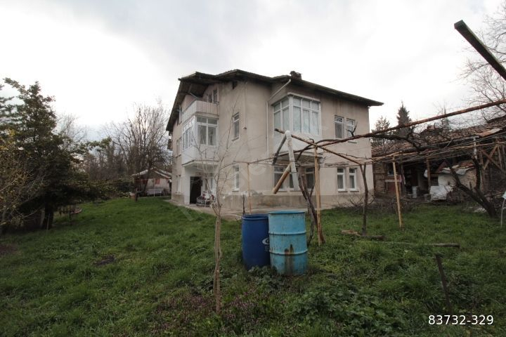 KARABÜK SAFRANBOLU ERİKLİK MEVKİİNDE KİRALIK 3+1 BAHÇELİ EV