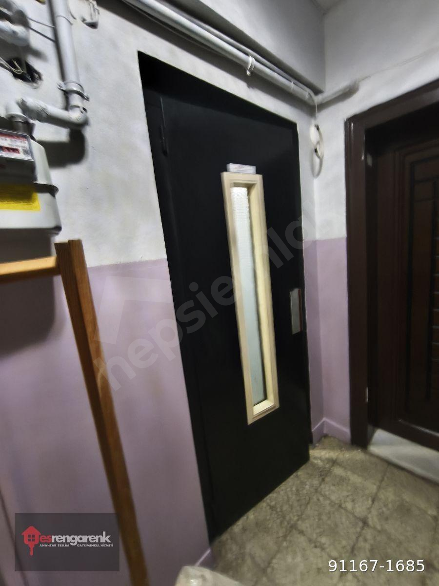 Eş Rengarenk'ten Beyoğlu bahriye caddesi 2+1 kat-7 asansörlü