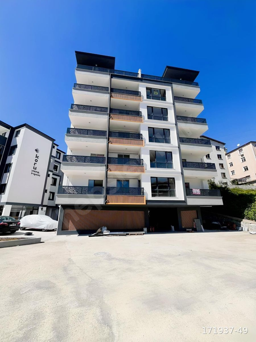 KEPEZ'DE ANAYOLA VE DEVLET HASTANESİNE YAKIN KİRALIK SIFIR 1+1