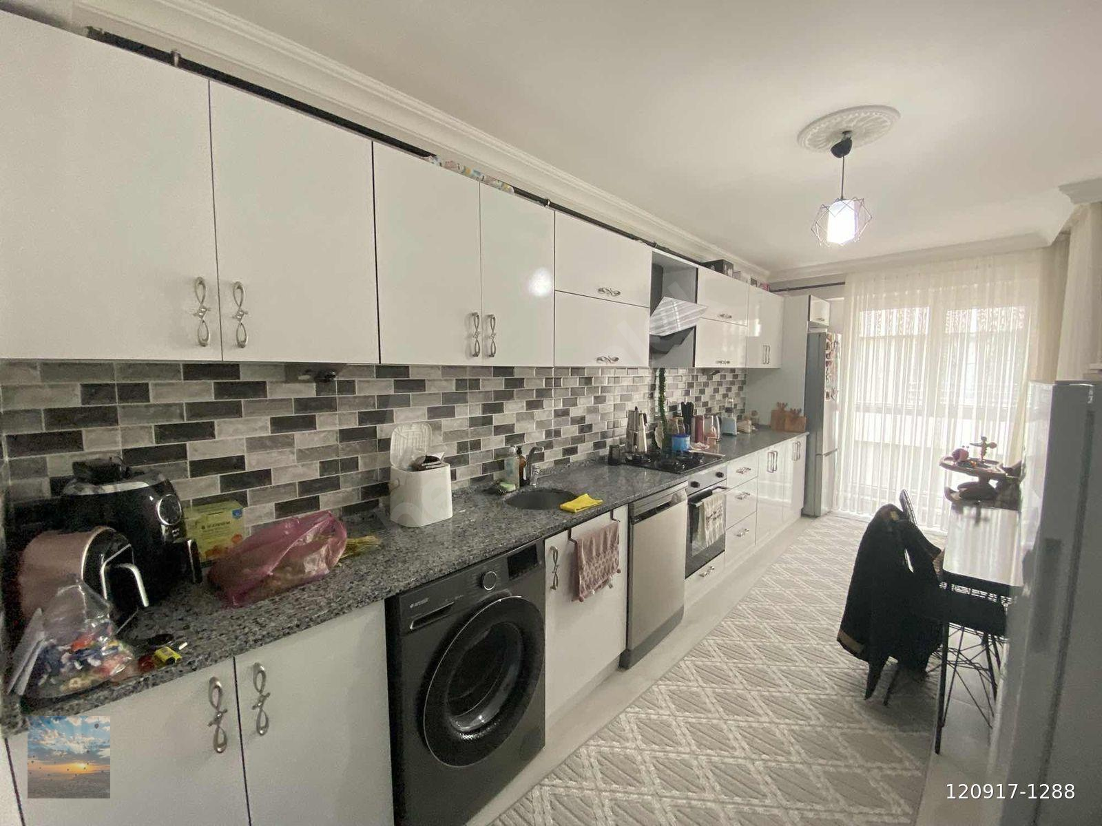 DEMİRHAN EMLAKTAN BÜYÜKPARK YAKINI ARAKAT 2+1 DAİRE