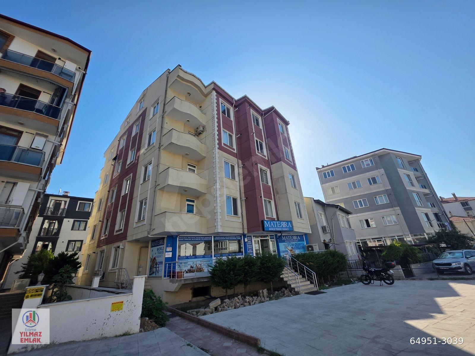 ERASTA ARKASI AMERİKAN MUTFAKLI 2+1 ARAKAT YAPILI SATILIK DAİRE