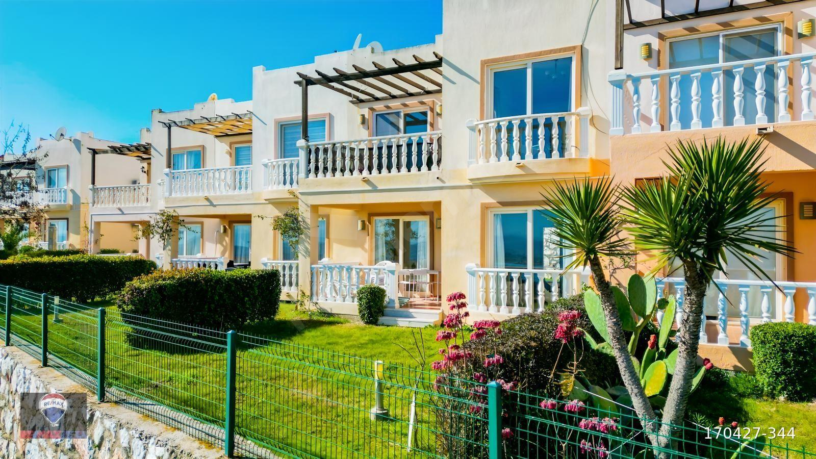 ADABÜKÜ TURKUAZ SİTESİ GÖL MANZARALI 2+1 DAİRE