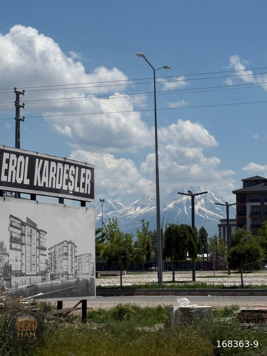 HAN GAYRİMENKULDEN TACİN'DE SİTE İÇERİSİNDE 2+0 KİRALIK AMERİKAN MUTFAK DAİRE
