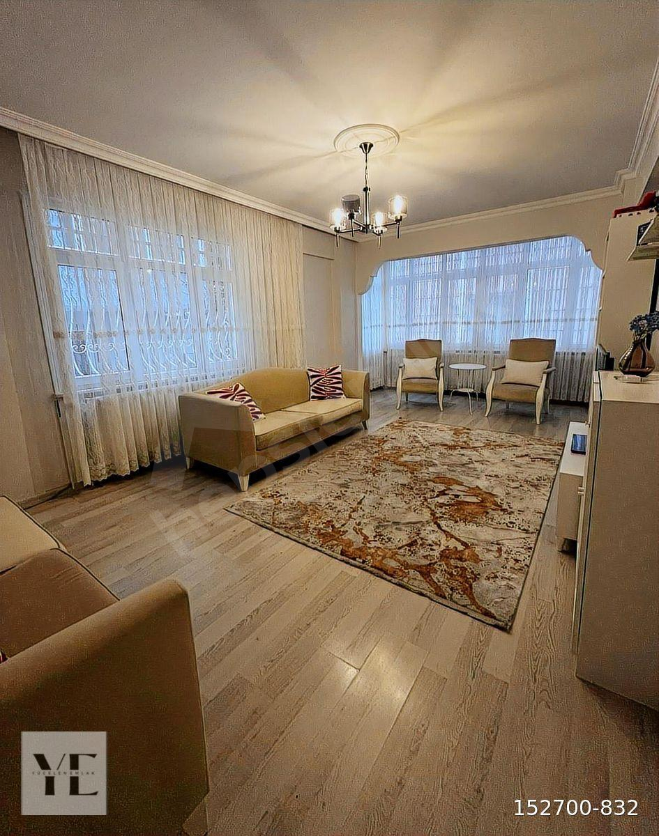 SİYAVUŞPAŞA'DA METROBÜSE YÜRÜME MESAFESİNDE 100 m² SATILIK DAİRE