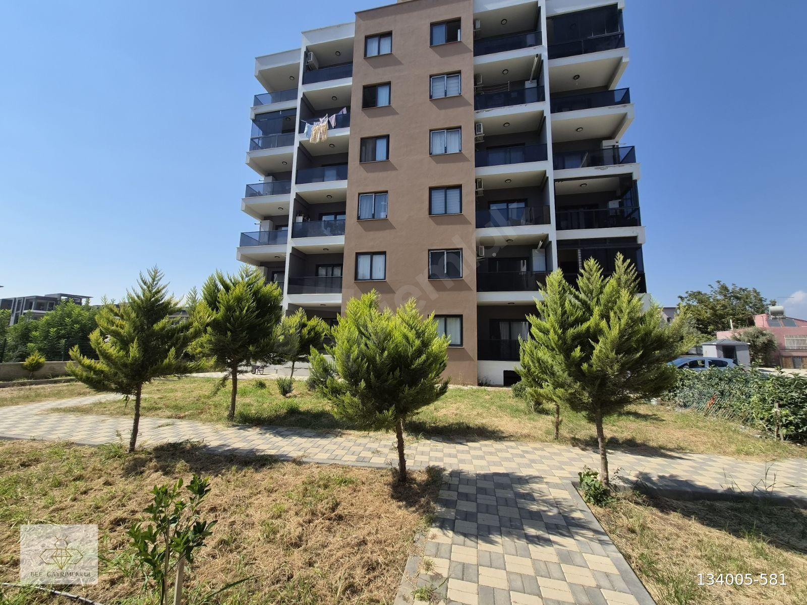BEE"DEN KUYULUK'TA MÜSTAKİL TADINDA SİTE İÇİ HAVUZLU GENİŞ 1+1