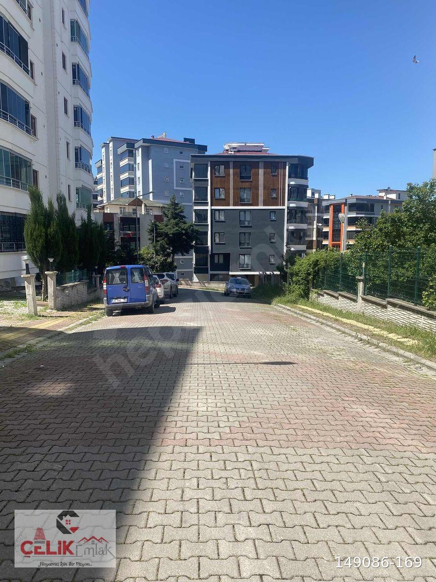 Çelik emlaktan Yenimahalle'de geniş 2+1 kiralık daire