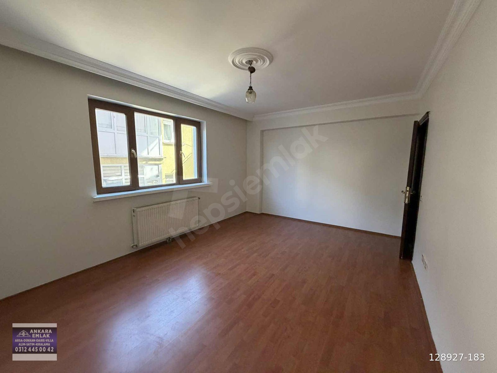AYVALI CAD. MERKEZİ ÖN CEPHE 1. KAT BAĞIMSIZ SALON BOYASI YENİ