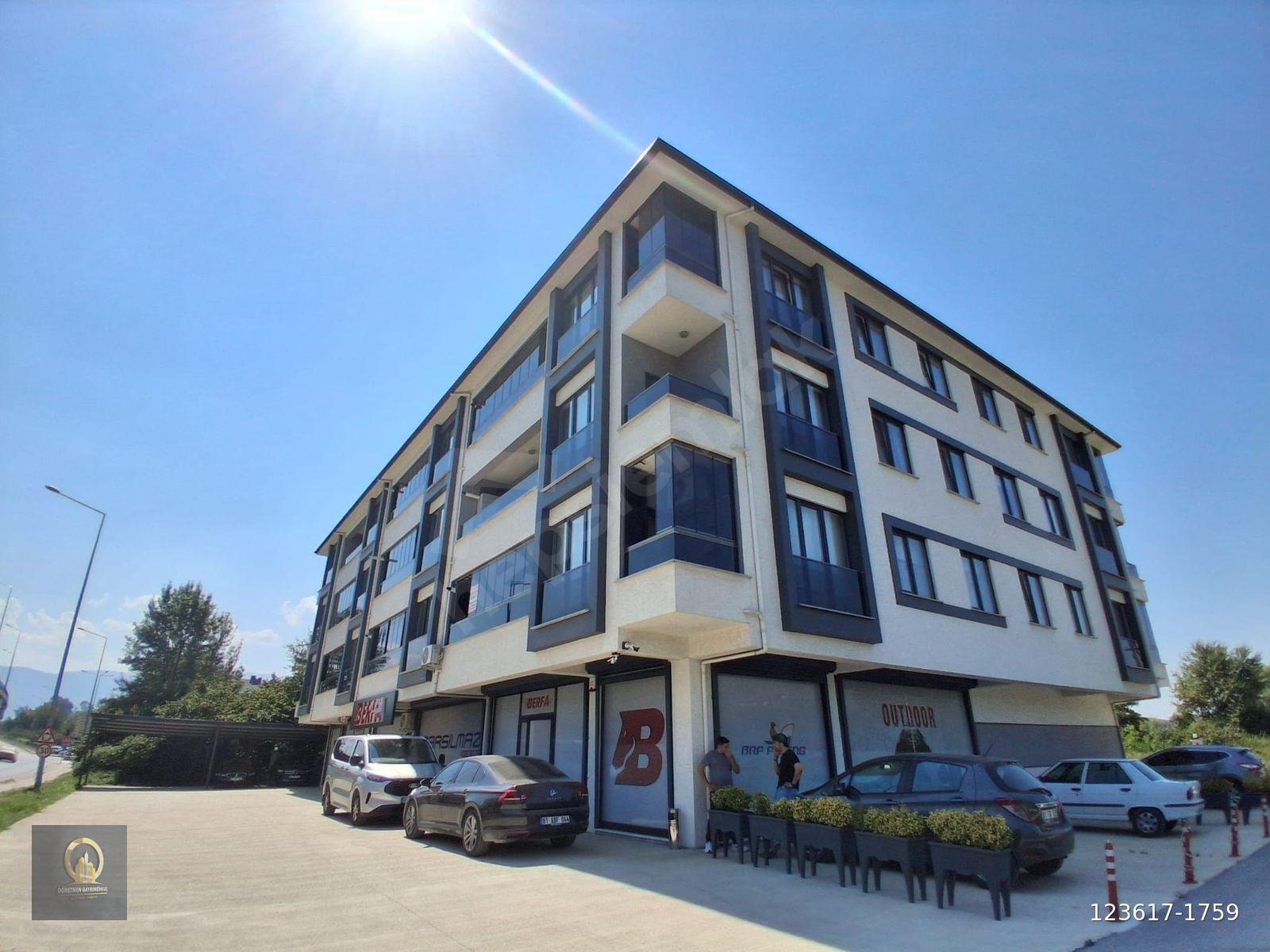 ÖĞRETMEN'DEN OTOGAR'IN KARŞISINDA SATILIK LÜKS 3+1 DAİRE