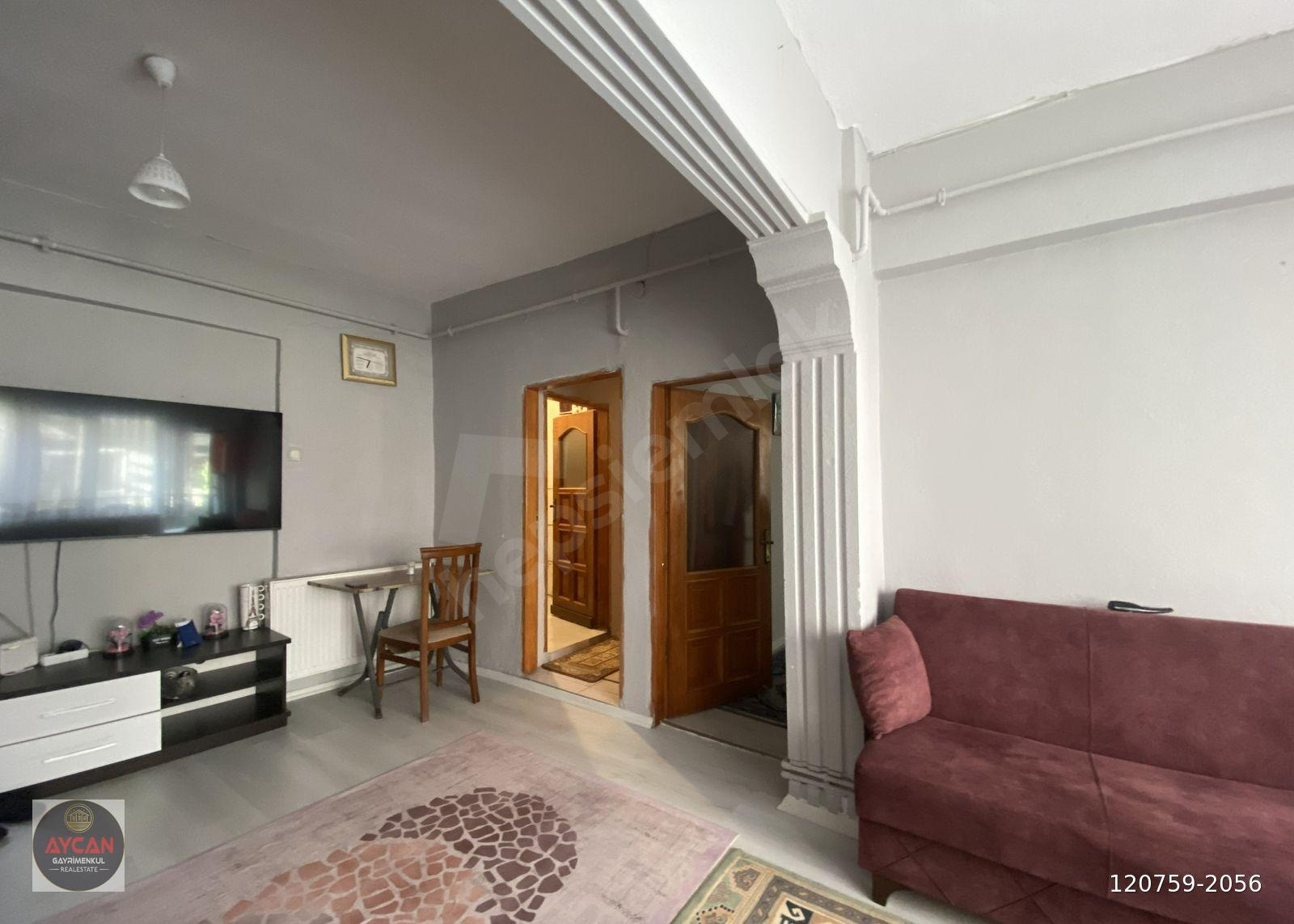 AYCAN GAYRİMENKULDEN ÇINARLI'DA ACİL SATILIK 1+1 DAİRE