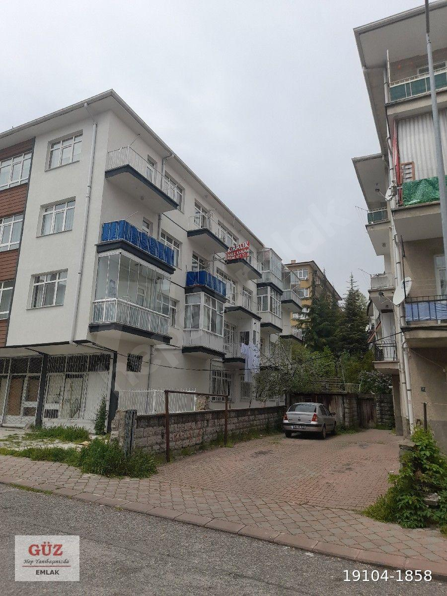 Aşağıeğlence Azık Sokak 2+1 Üst Kat Kiralık Daire