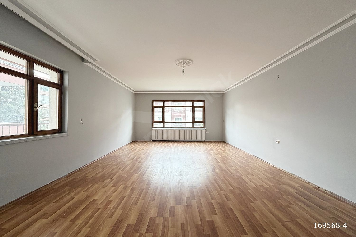 VİZYON'DAN OKULA VE CADDEYE YAKIN KİRALIK GENİŞ 4+1 DAİRE