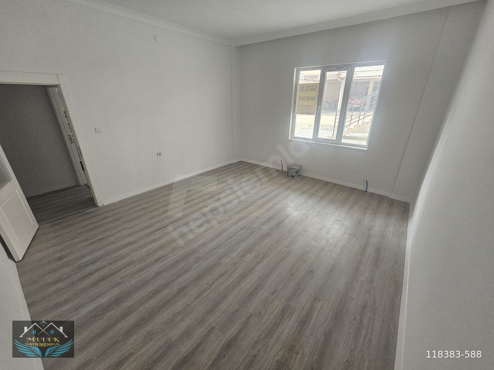 MELEK EMLAKTAN ÇAMLIKTA 2+1 SÜPER GENİŞLİKTE İSKANLI DAİRE