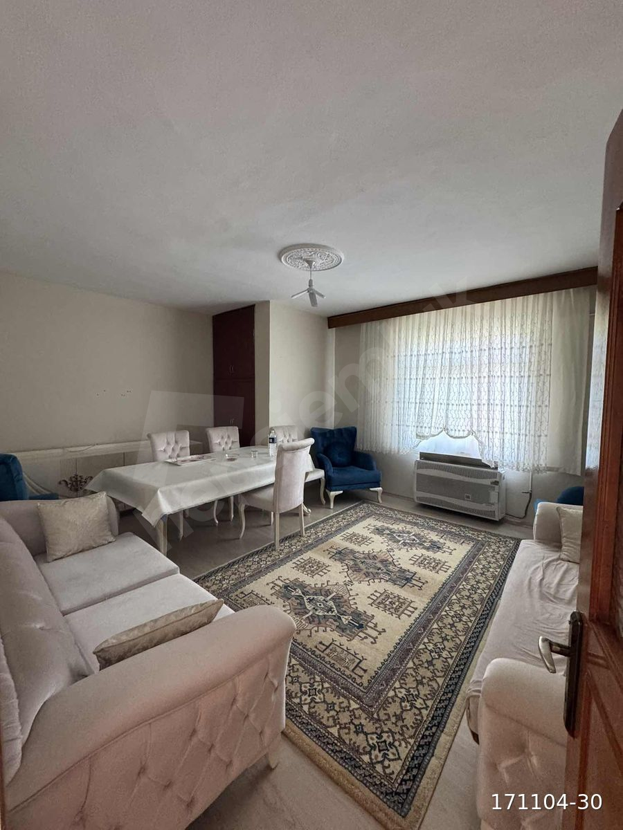 Tahtakale'de Eşyalı 3+1 Kiralık Daire