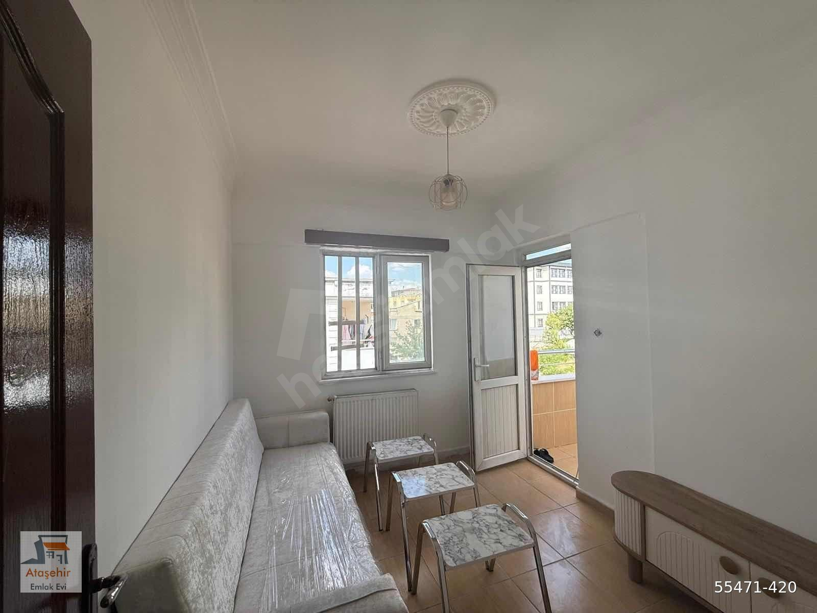 ÜNİVERSİTE CİVARI BAKIMLI BALKONLU SIFIR EŞYALI 2+0 DAİRE