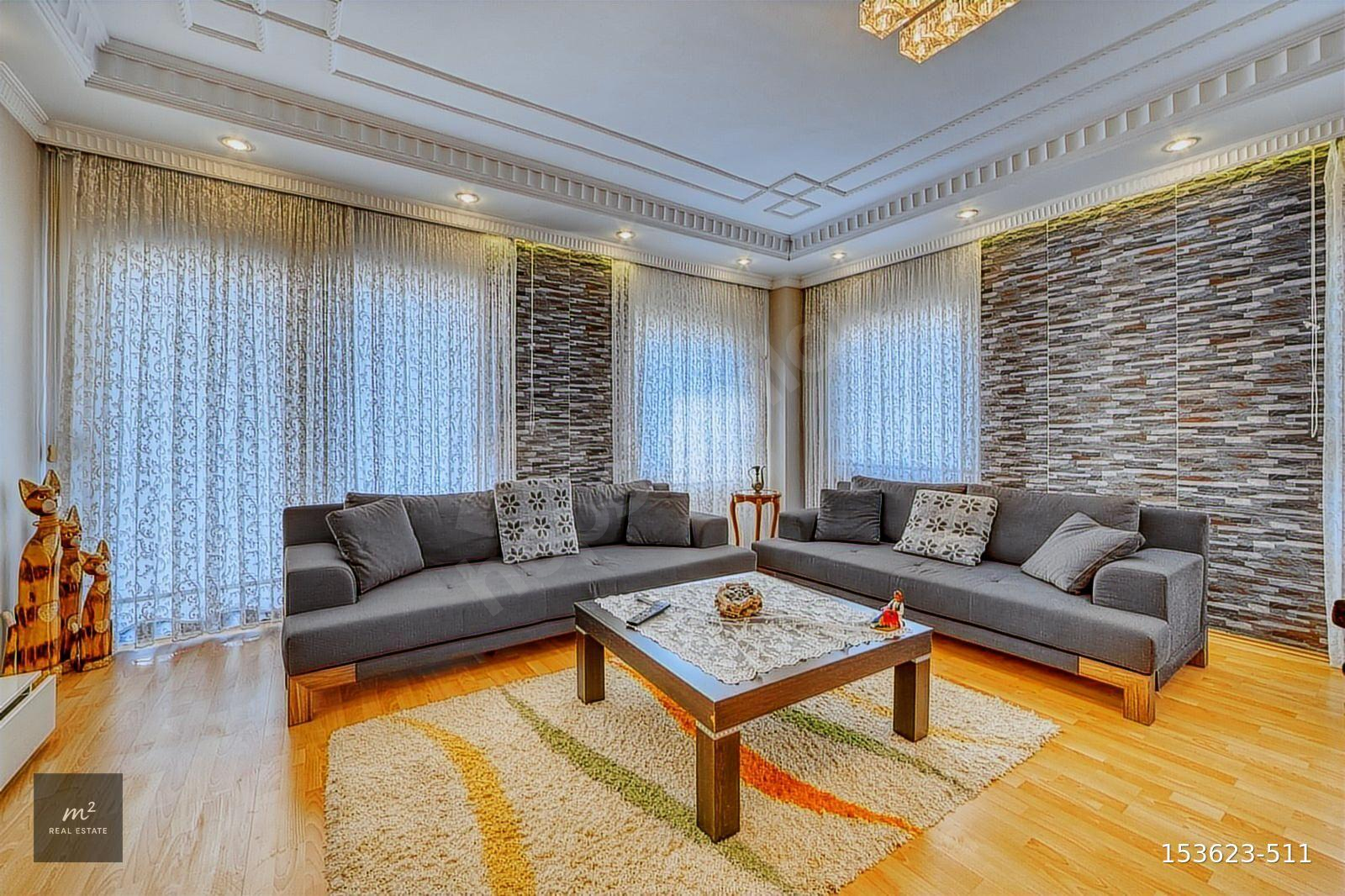 ALANYA MERKEZ 4+1 LÜKS EŞYALI DAİRE