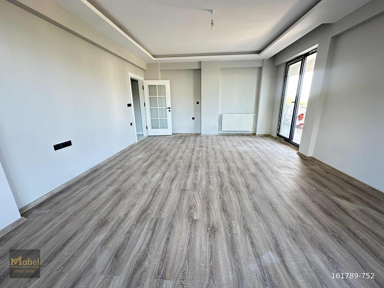 MABELDEN GÖLEVİ MODERN DE ULTRA LÜKS FIRSAT BAHÇE KATI