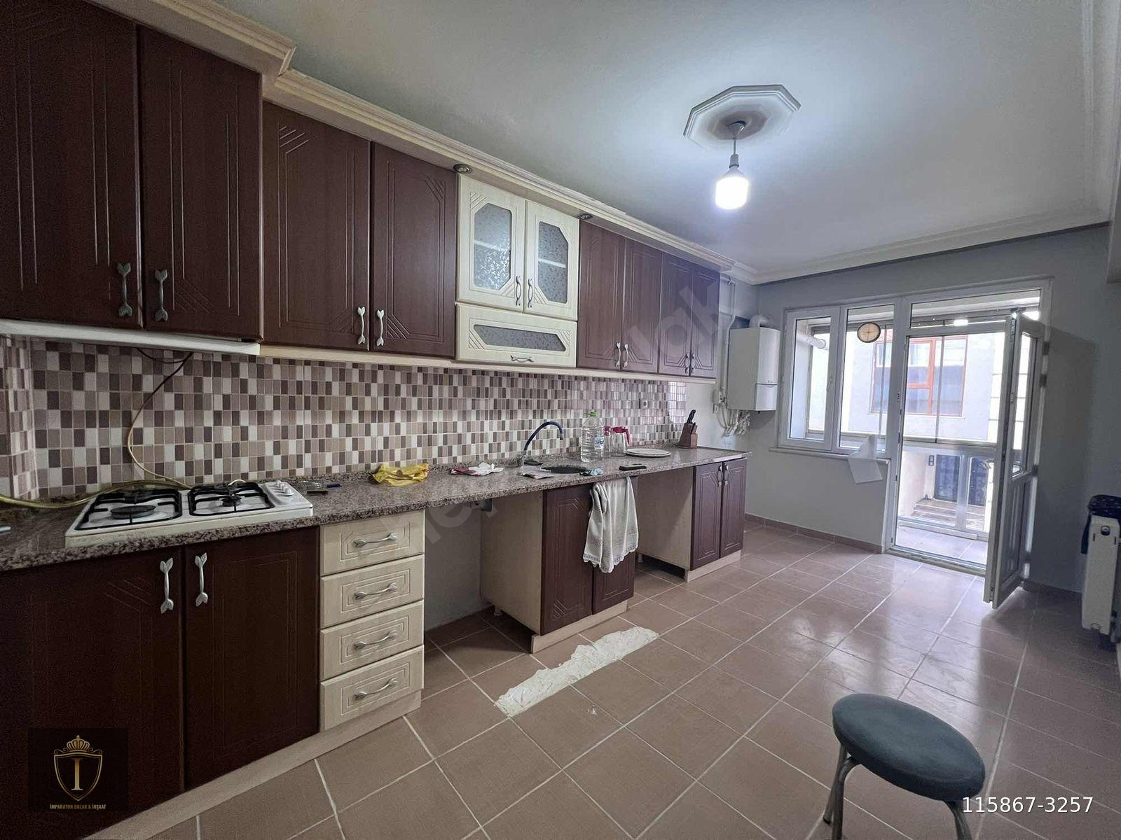 [ İMPARATOR ] CADDEYE YAKIN ÇİFT BALKONLU GENİŞ 2+1 DAİRE