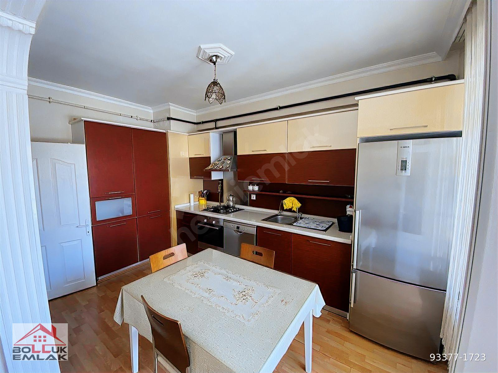 KIRMIZI TOPRAK'DA 5+1 180 M2 DUBLEKS DAİRE
