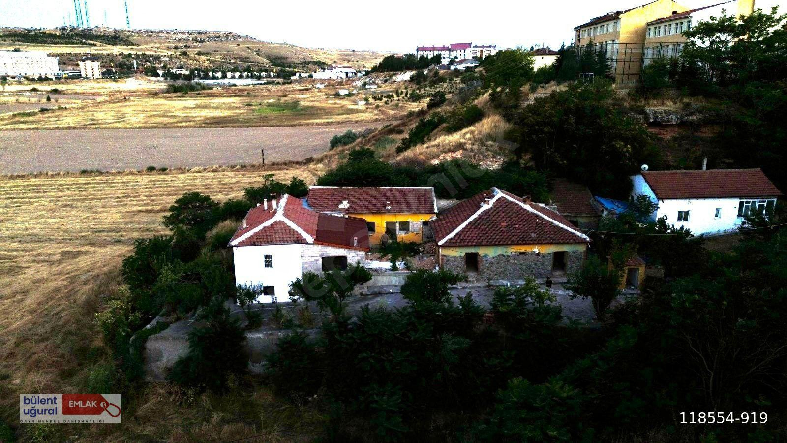 KOZAKLI MERKEZ’DE 930 M² BAHÇELİ, 10 ODALI, 3 ADET 1+1 İÇEREN YATIRIMLIK TAŞINMAZ