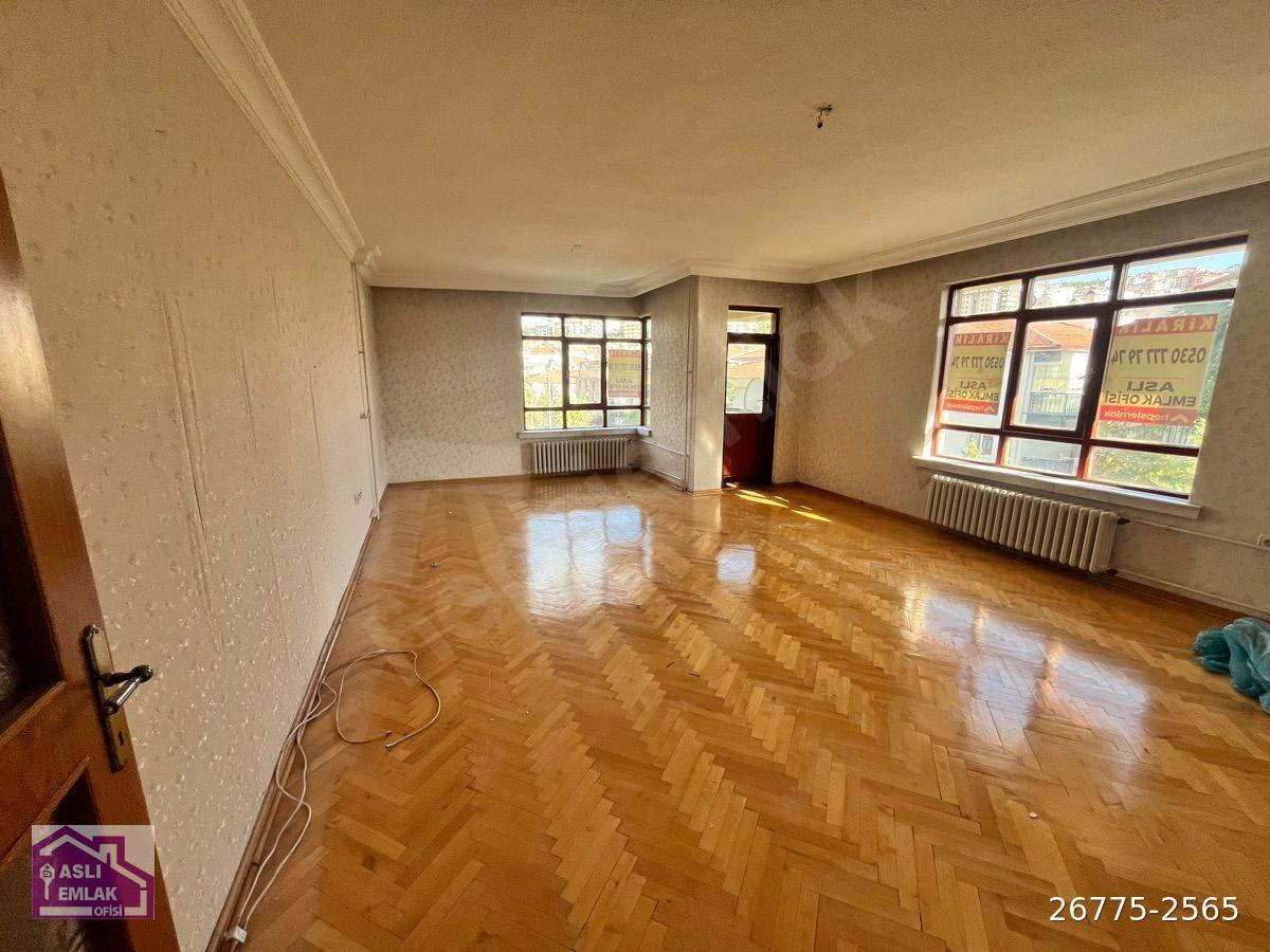 ASLI DAN SOKULLU CADDESİNE YAKIN ÖNÜ AÇIK MERKEZİ ISITMALI GENİŞ 3+1 DAİRE