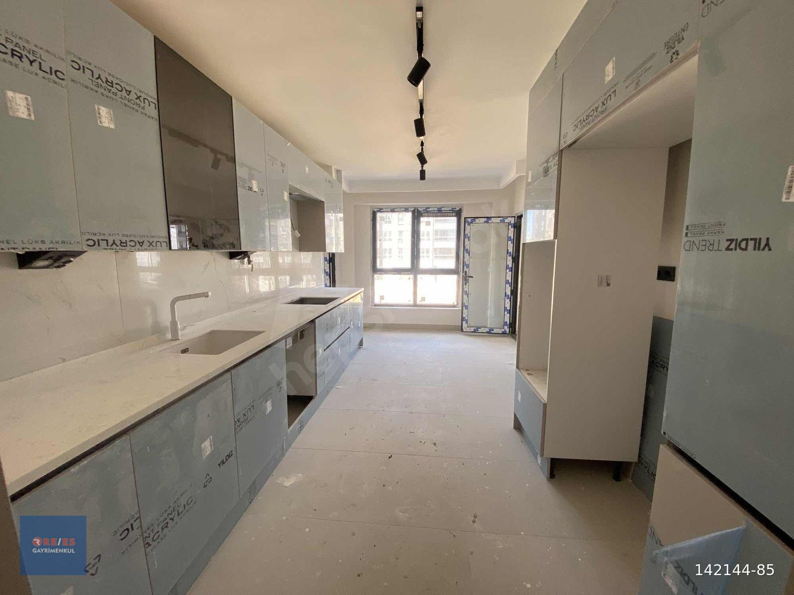 RE/ES'DEN IHLAMURKENT'DE SATILIK ÖZEL GARAJLI 3+1 DAİRE