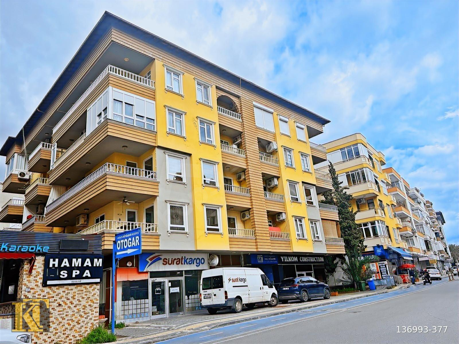 ALANYA MERKEZDE SATILIK 3+1 AMERİKAN MUTFAK DENİZE YAKIN DAİRE