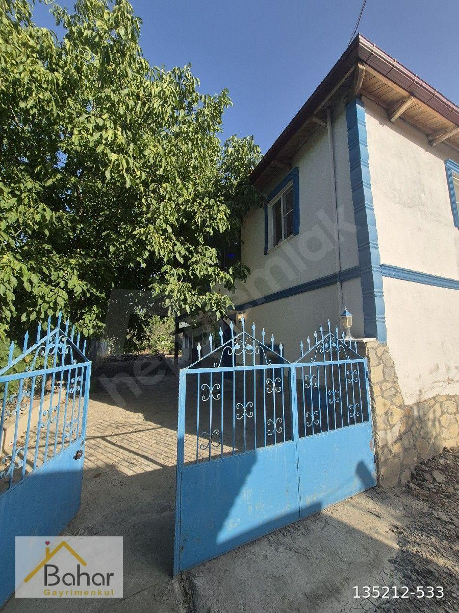 DENİZLİ/ TAVAS BAĞLAR MESİRELİĞİNDE SATILIK BAĞ EVİ