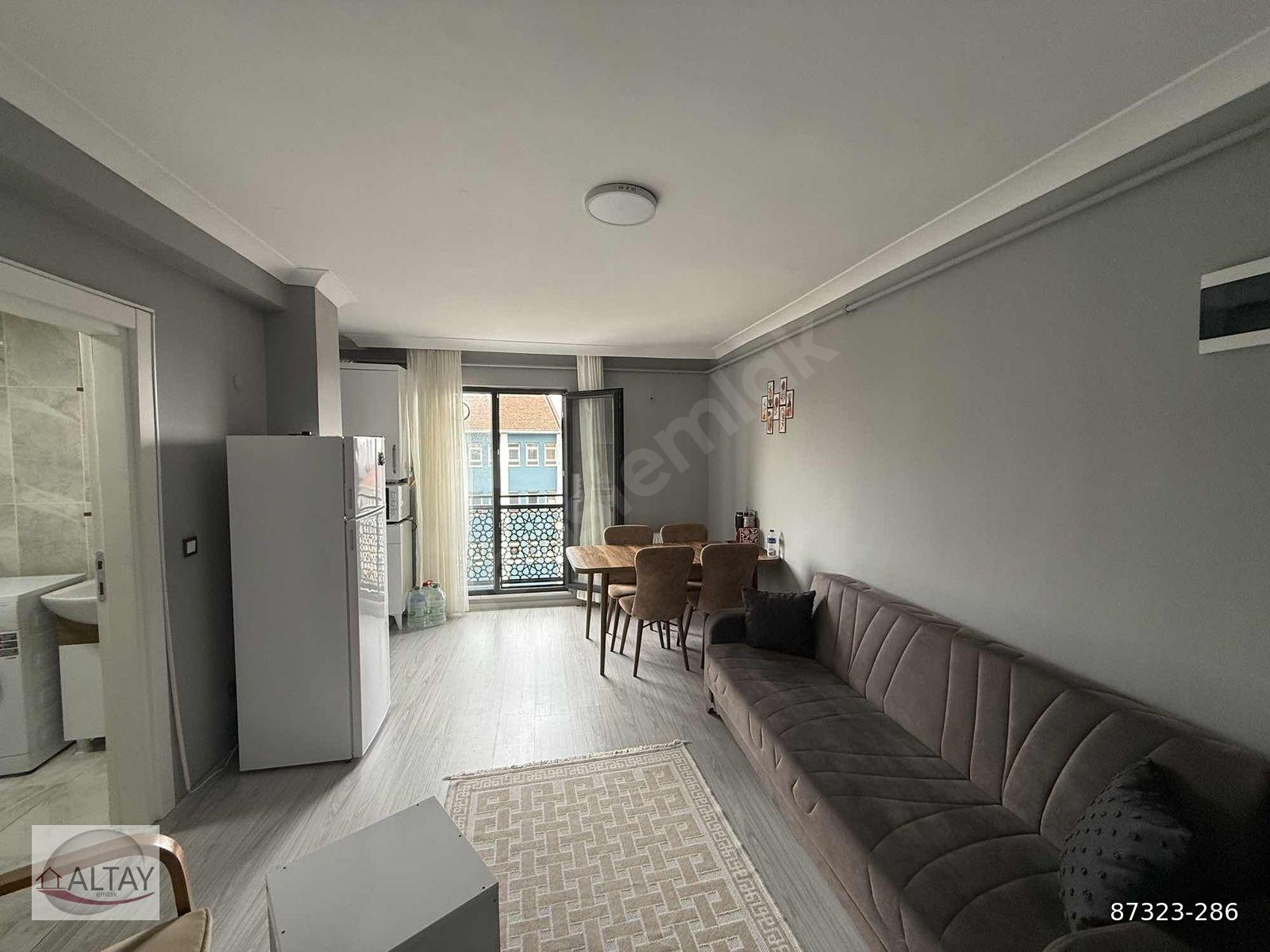 KAYIŞDAĞ MAH.Y TEPE ÜNÜVERSİTEYE 300.METRE 1+1 40 M2 FUL EŞYALI