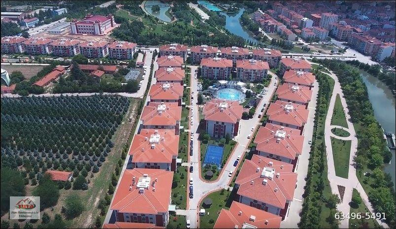 KENT PARK KONAKLARINDA SİTE İÇİ 179 m² BAKIMLI SATILIK 3+1 DAİRE