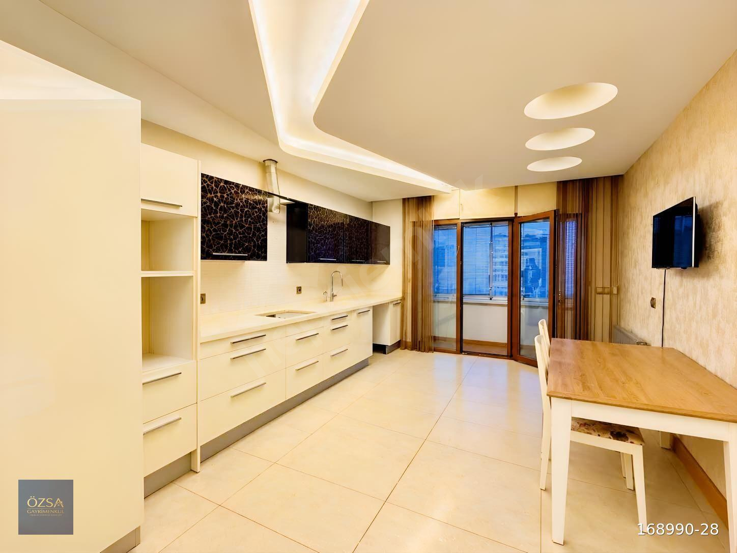 GÜLTEPE MAH HARİKA KONUMDA KAPALI OTOPARK SATILIK 4+1 LÜKS DAİRE