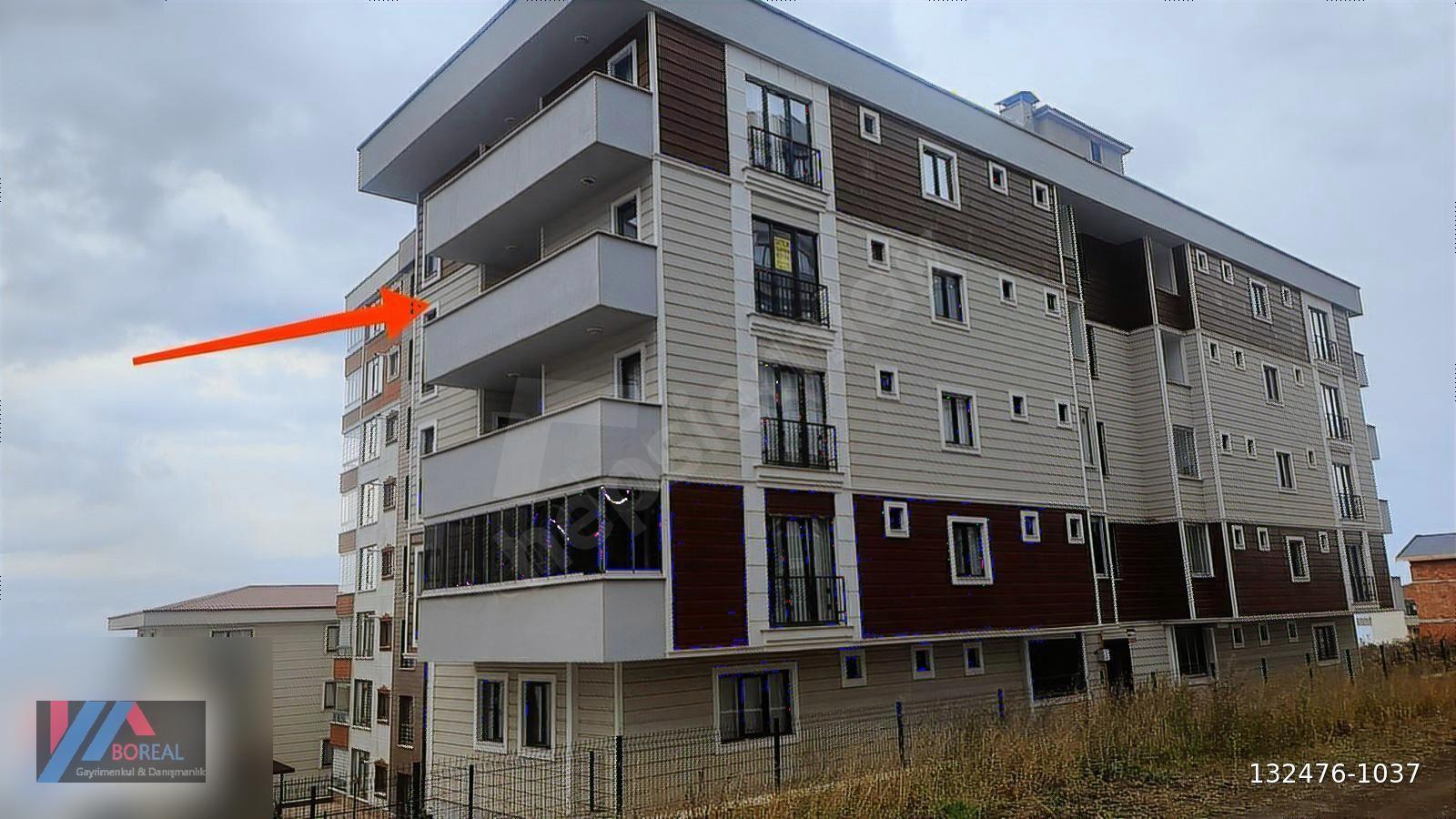 Yalıncak Mahallesinde Satılık 4. Kat 4+1 Daire